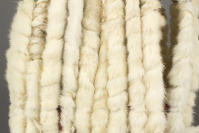 Nez%20Perce%20artist%2C%20%3Cb%3E%3Ci%3E%20Headdress%3C%2Fi%3E%3C%2Fb%3E%2C%20ca.%201910%2C%20feathers%2C%20glass%20beads%2C%20and%20cotton%20fabric%2C%20The%20Elizabeth%20Cole%20Butler%20Collection%2C%20no%20known%20copyright%20restrictions%2C%2086.126.6